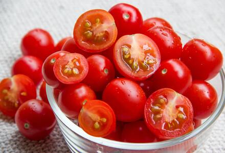 Premium Tomato / തക്കാളി - 250gm Pack (Ozone washed)